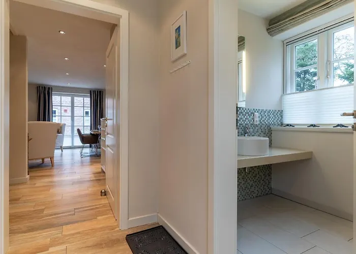 Semesterbostad Mole Hues Reetdachhaus Mole Hues