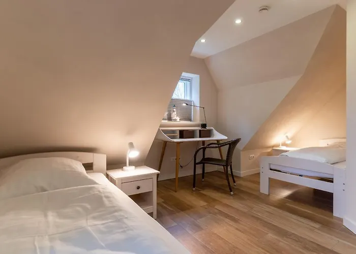 Semesterbostad Mole Hues Reetdachhaus Mole Hues *